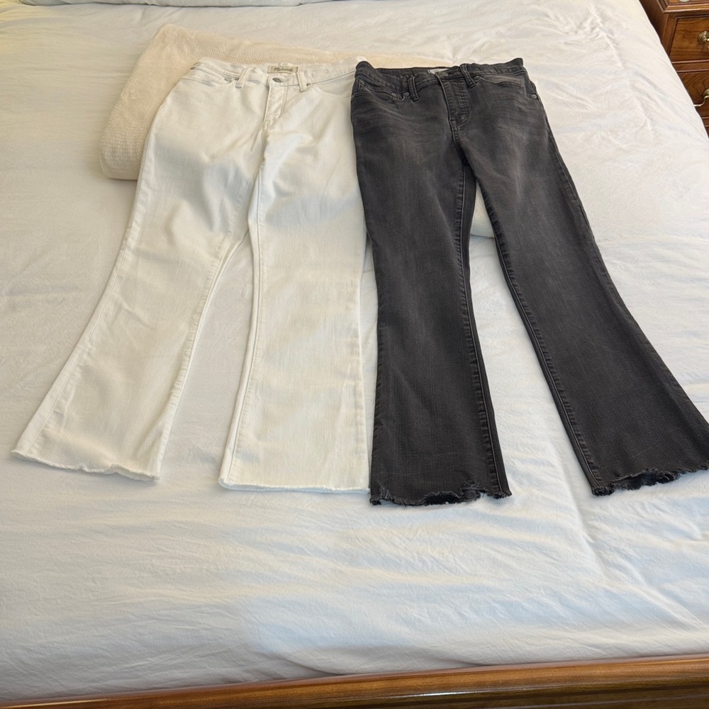 Cali Demi-Boot white and black ankle cut talls jeans